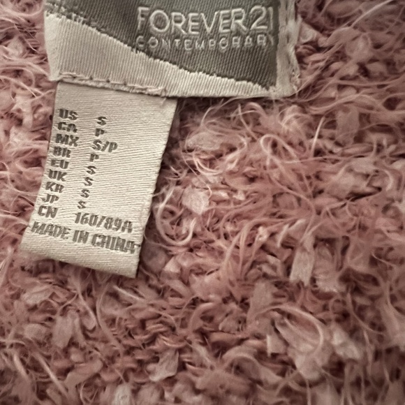 Forever 21 Floral Fleece Top - Picture 2 of 2